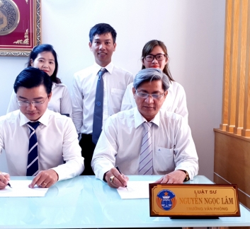 SIGNING STRATEGIC COOPERATION AGREEMENT WITH CONG ANH LAW OFFICE