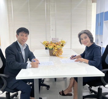 ACASIA LAW FIRM AND A.I LAW OFFICE SIGN STRATEGIC CROSS-BORDER PARTNERSHIP AND FIRST LEGAL SERVICES AGREEMENT.